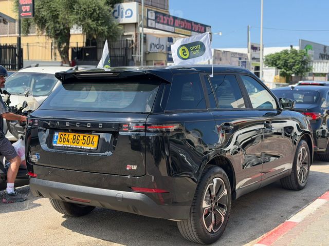 ג'אקו J5