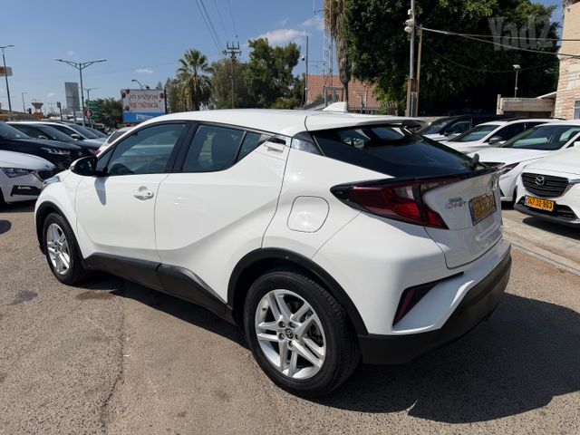 טויוטה C-HR