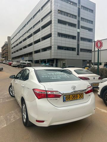 מודעת רכב טויוטה קורולה 2
