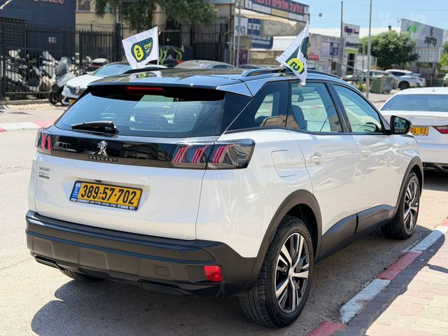 פיג'ו 3008