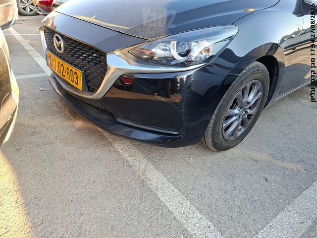 מודעת רכב מאזדה 2