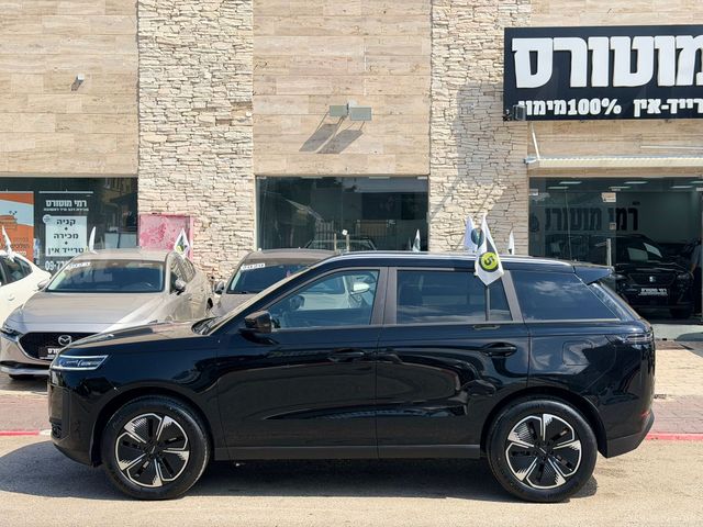ג'אקו J5