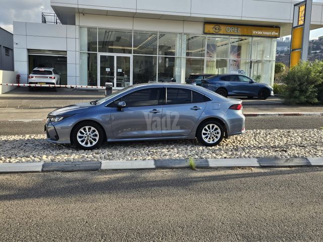טויוטה קורולה