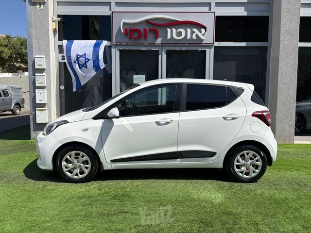 יונדאי i10