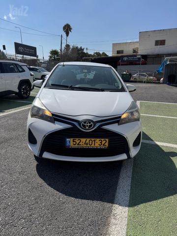 טויוטה יאריס