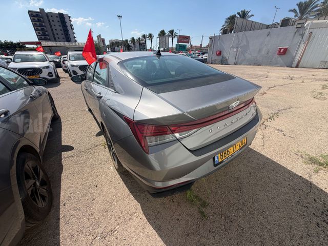 יונדאי אלנטרה