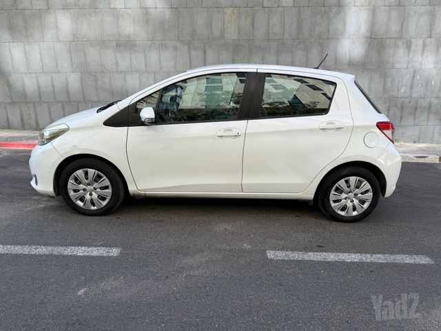 טויוטה יאריס