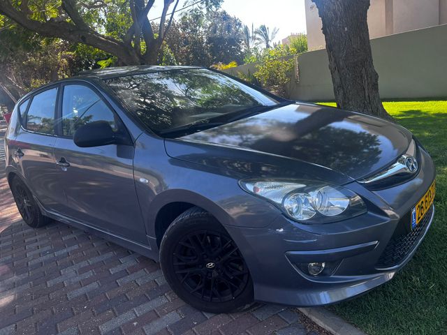 יונדאי i30