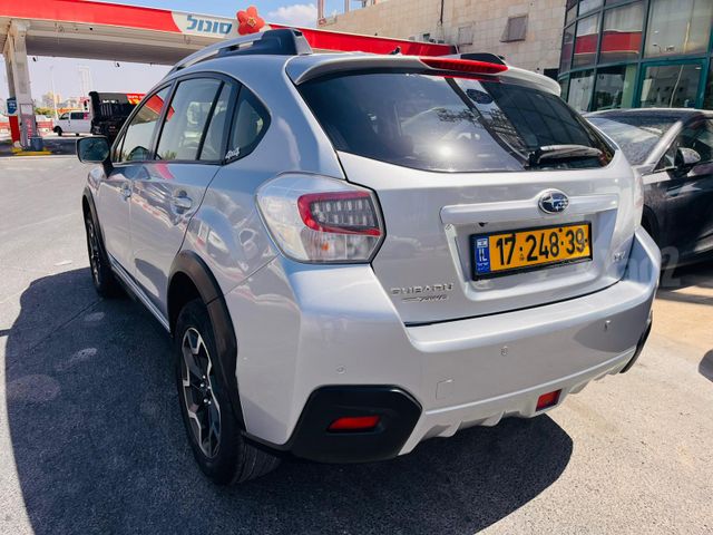 סובארו XV