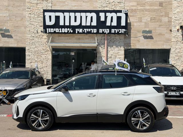 פיג'ו 3008