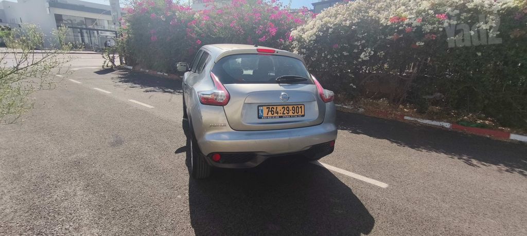 ניסאן ג'וק