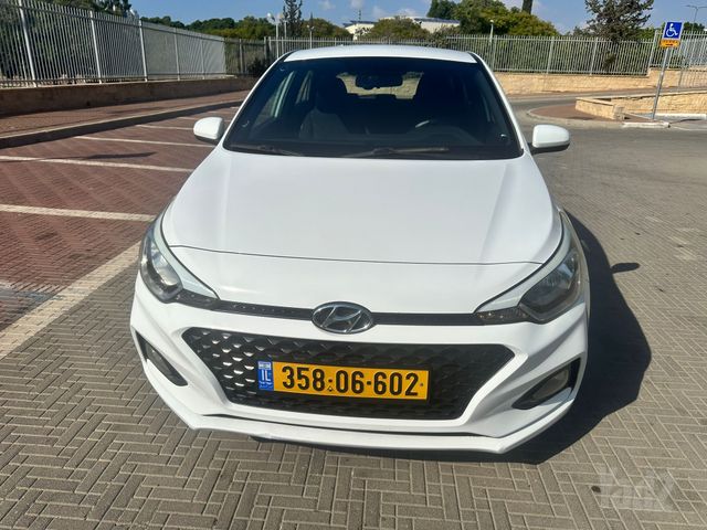 מודעת רכב יונדאי i20