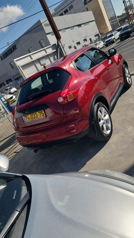 ניסאן ג'וק
