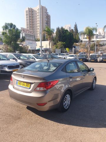 יונדאי אקסנט i25