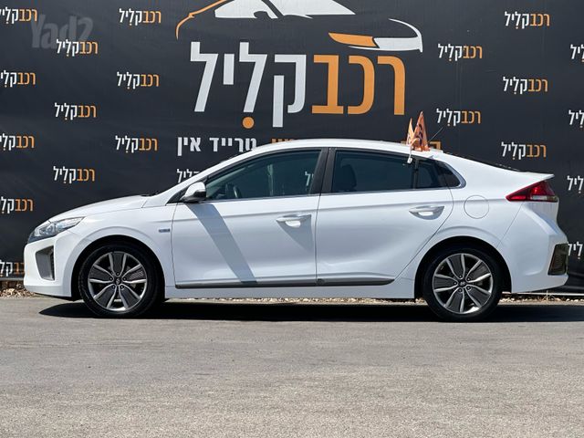 יונדאי איוניק