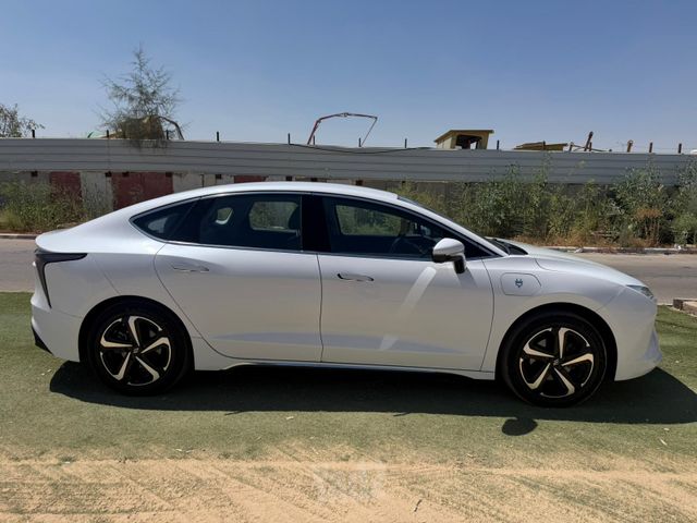 אי.וי איזי Limo