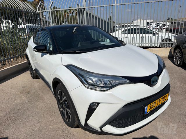 מודעת רכב טויוטה C-HR