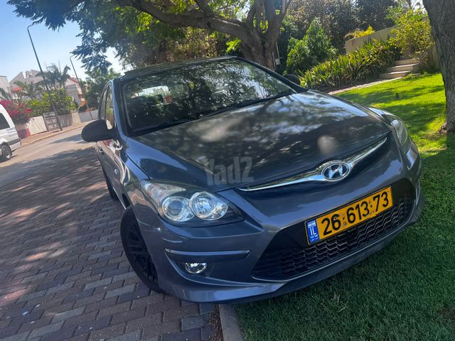 יונדאי i30
