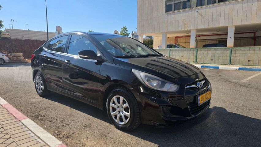 מודעת רכב יונדאי אקסנט i25