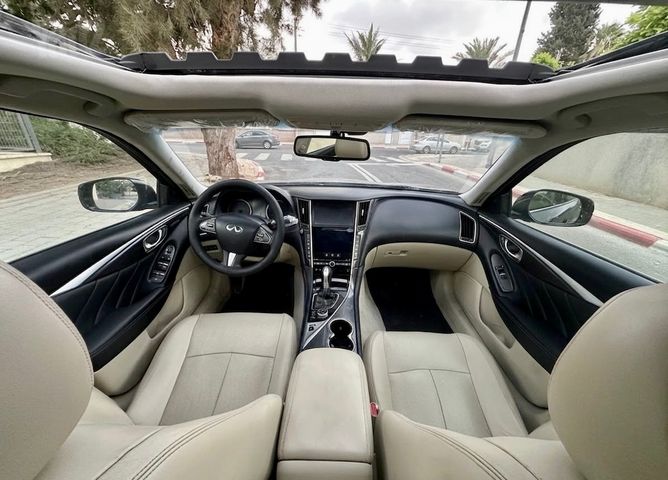 אינפיניטי Q50