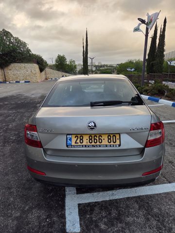 סקודה אוקטביה
