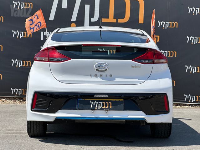 יונדאי איוניק