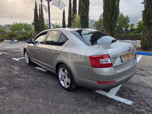 סקודה אוקטביה