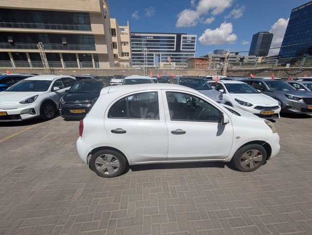 מודעת רכב ניסאן מיקרה 2