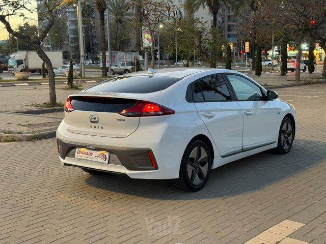 יונדאי איוניק