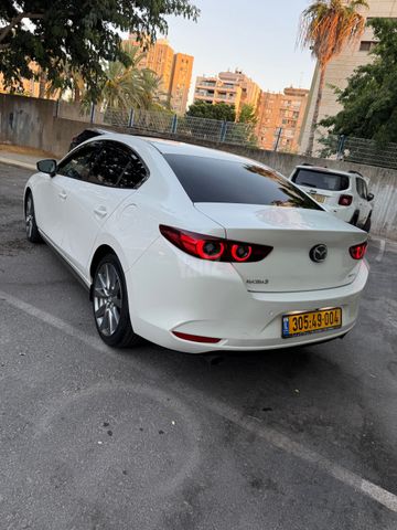 מאזדה 3