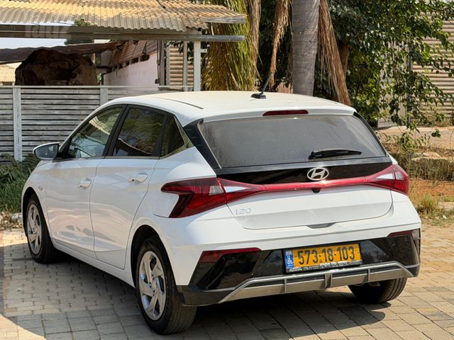 יונדאי i20