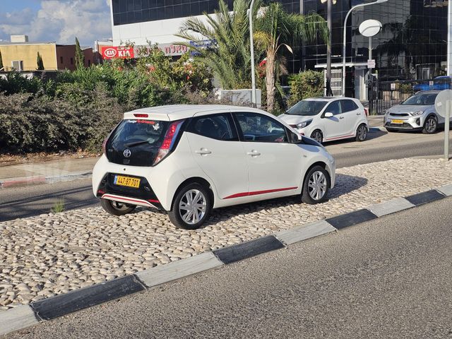 טויוטה אייגו