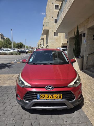 יונדאי I20 קרוס
