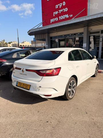 רנו מגאן