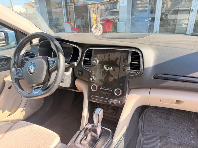רנו מגאן