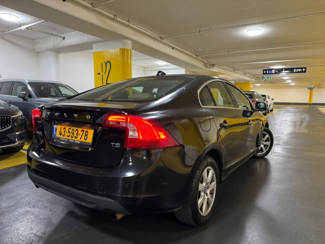 וולוו S60
