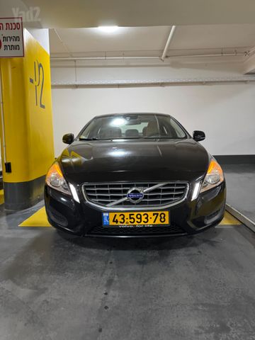 וולוו S60