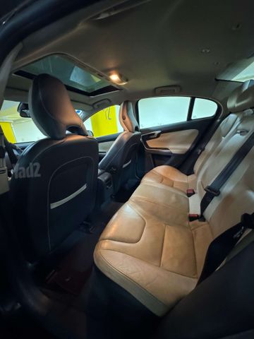 וולוו S60
