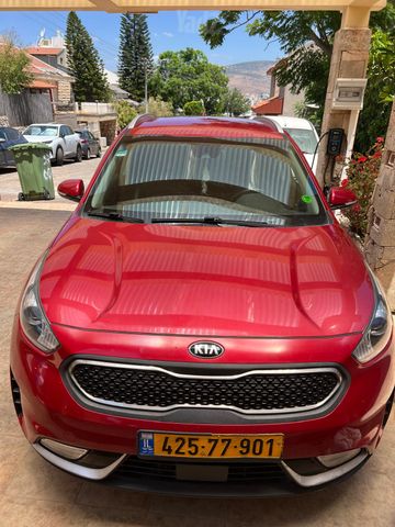 קיה נירו