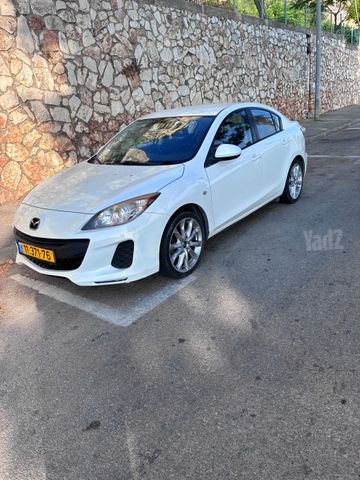 מודעת רכב מאזדה 3