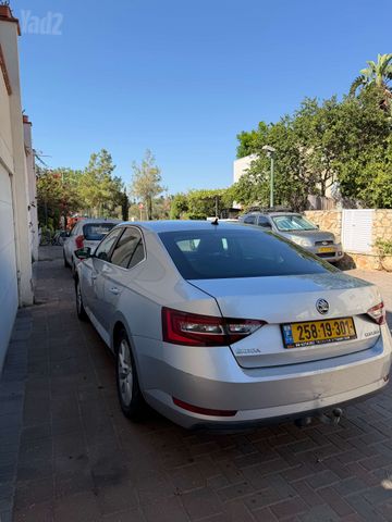 מודעת רכב סקודה סופרב