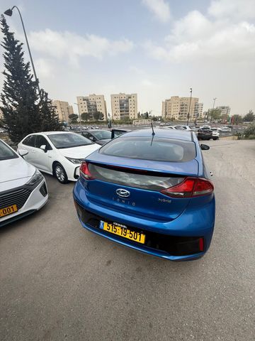 יונדאי איוניק