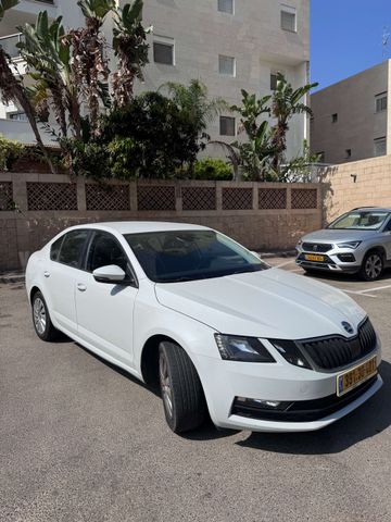 סקודה אוקטביה