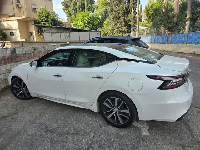 מודעת רכב ניסאן מקסימה