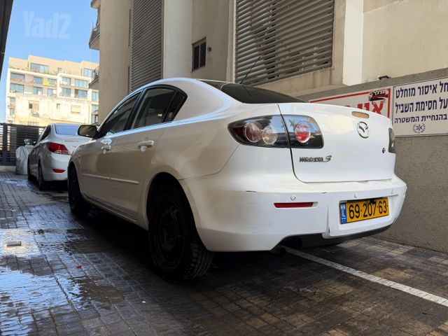 מאזדה 3