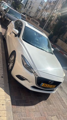 מודעת רכב מאזדה 3