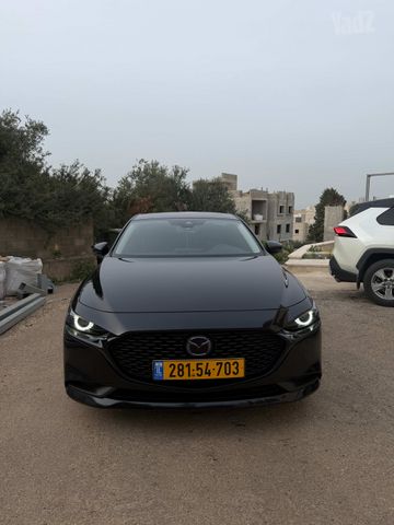 מאזדה 3