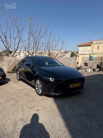 מאזדה 3