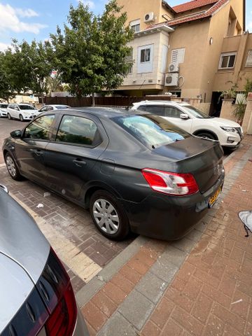 פיג'ו 301