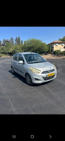 יונדאי i10